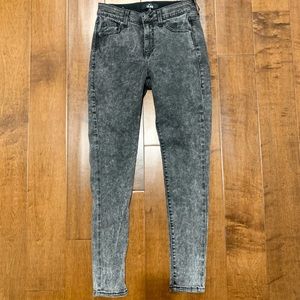 Lularoe gray acid wash skinny jeans size 26